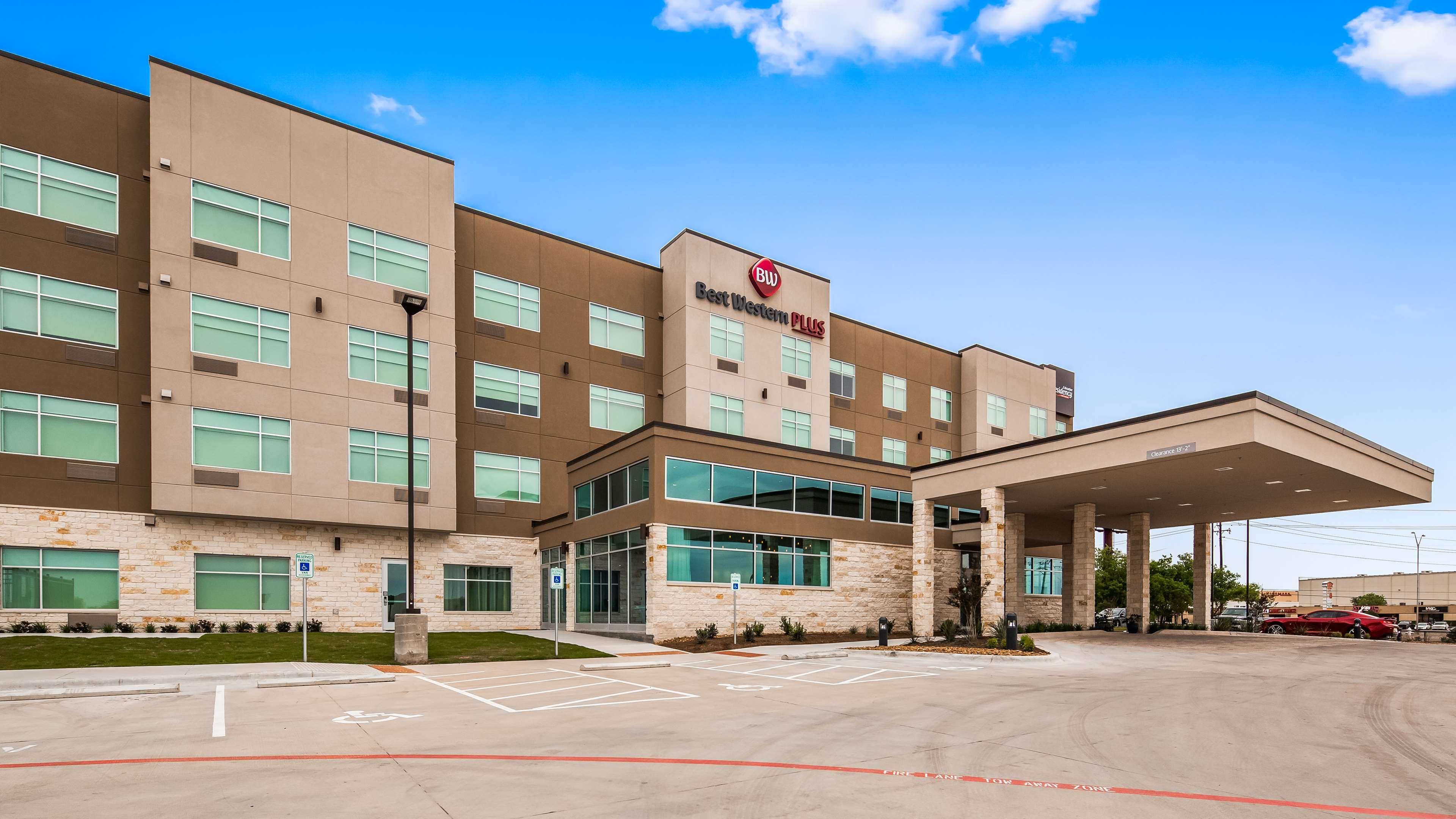 เบสต์ เวสเทิร์น พลัส เดรย์ตัน แวลเลย์ ออลสวีท Hotel Drayton Valley ภายนอก รูปภาพ