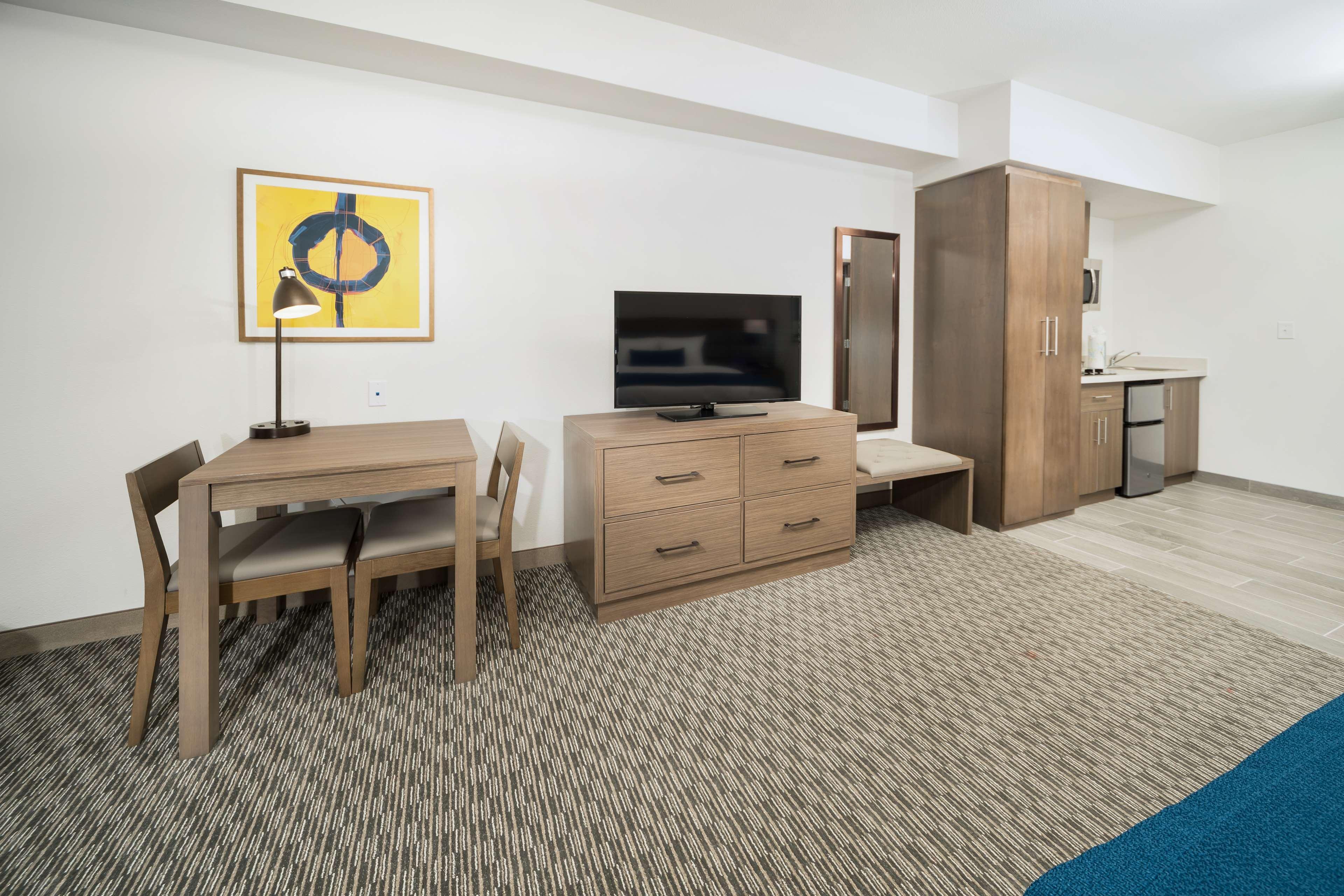 เบสต์ เวสเทิร์น พลัส เดรย์ตัน แวลเลย์ ออลสวีท Hotel Drayton Valley ภายนอก รูปภาพ