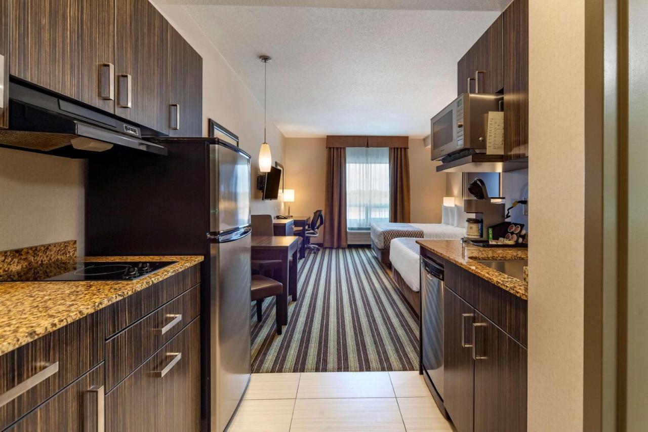 เบสต์ เวสเทิร์น พลัส เดรย์ตัน แวลเลย์ ออลสวีท Hotel Drayton Valley ภายนอก รูปภาพ